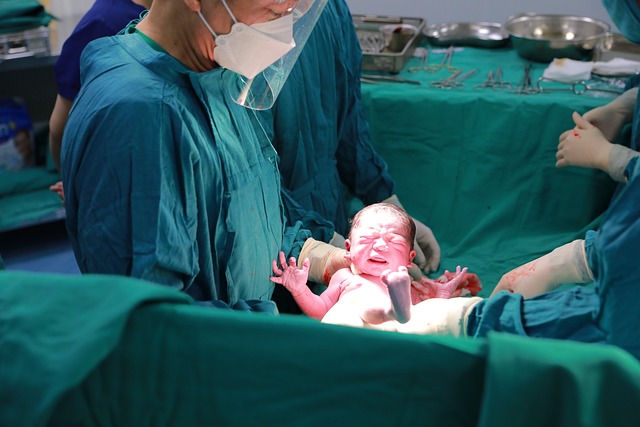 Péče o dítě po operaci císařského řezu: doporučené postupy