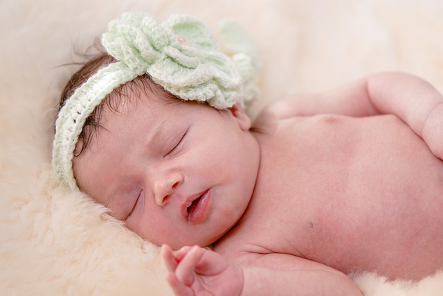 4. ‌Možné komplikace spojené s vysokou ⁢nebo nízkou porodní váhou novorozence