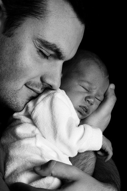 Dovolená pro tatínky po porodu: Jak si užít čas s novým členem rodiny